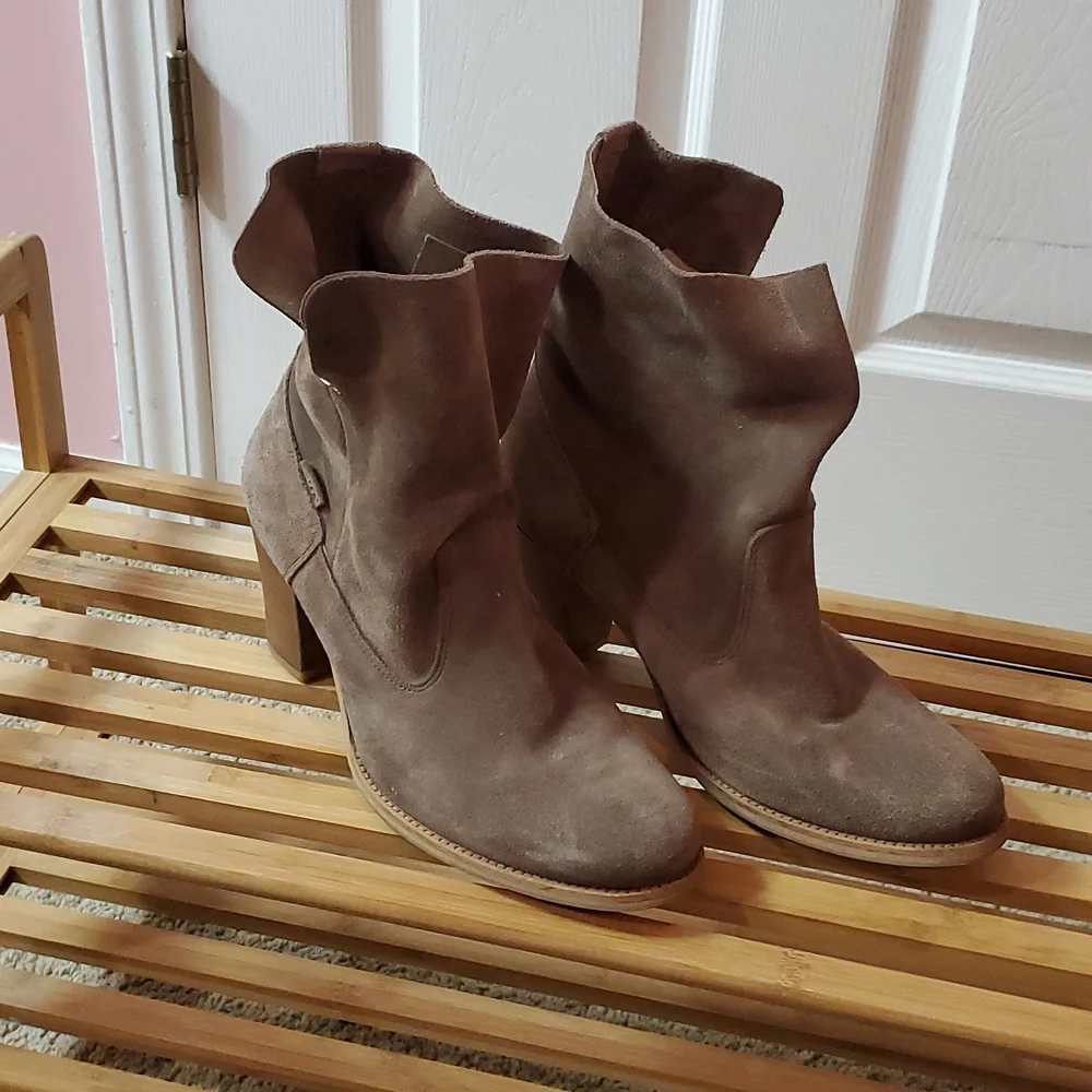 Brown Booties - Picture 1 of 4
